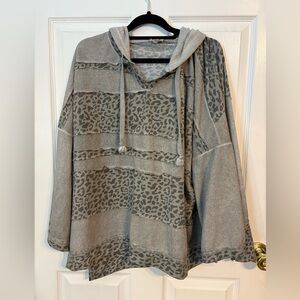 POL Gray Leopard Print Top